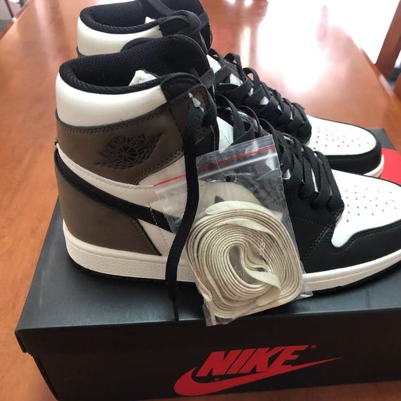 Nike Jordan Retro High Dark Mocha Size